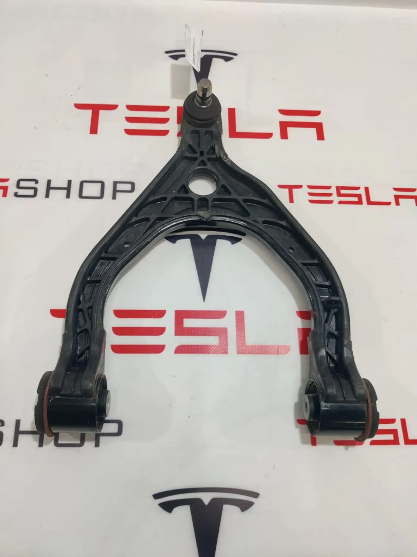 Рычаг передний к Tesla Model X 2016