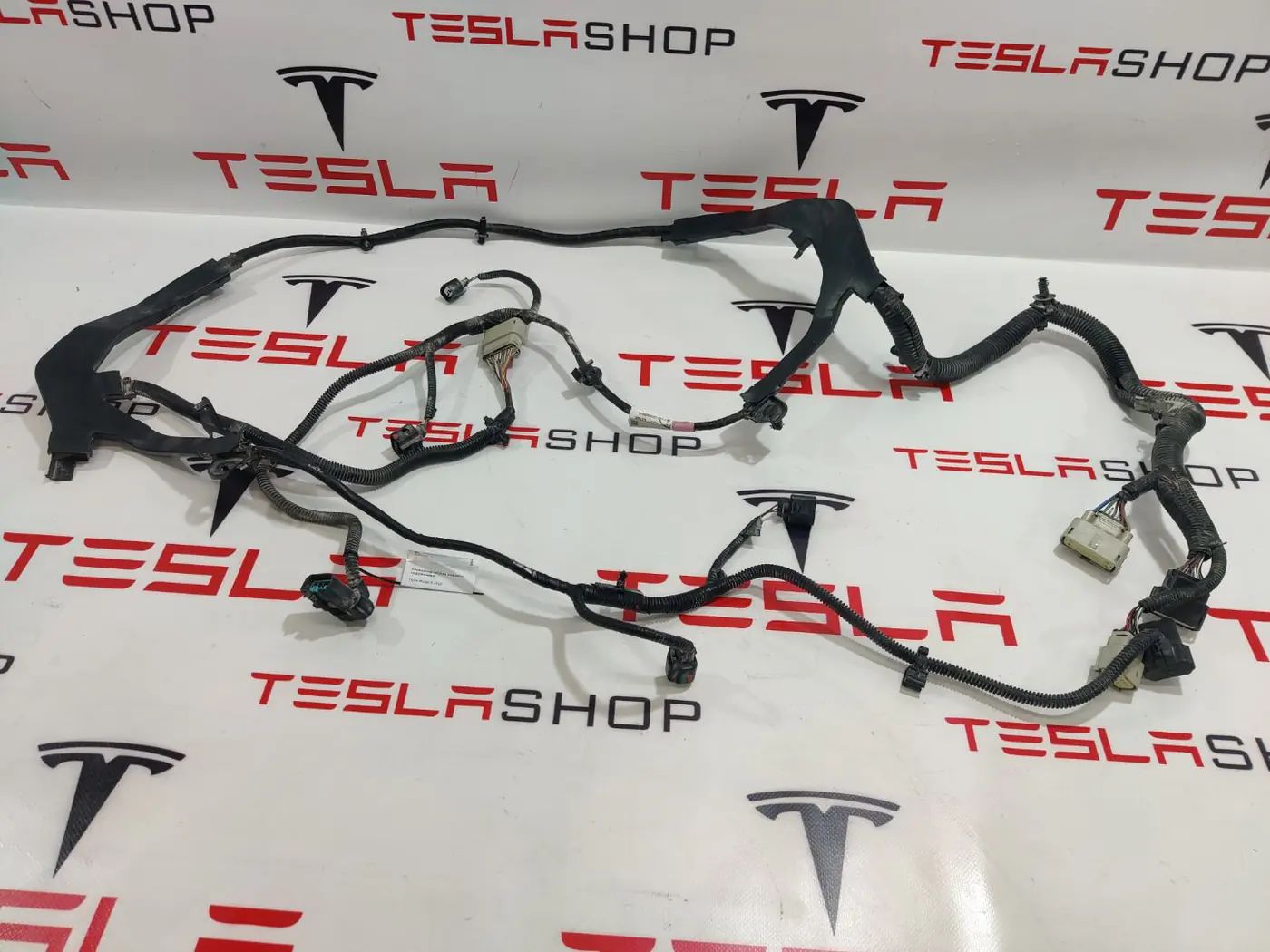 Проводка к Tesla Model X 2016