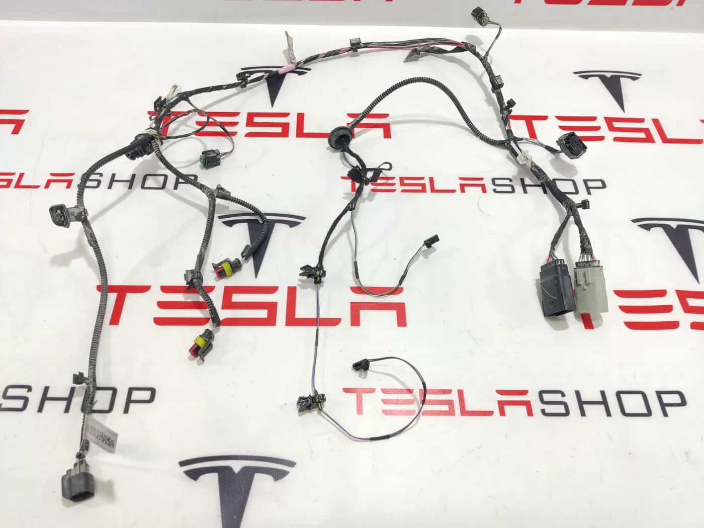 Проводка к Tesla Model X 2016