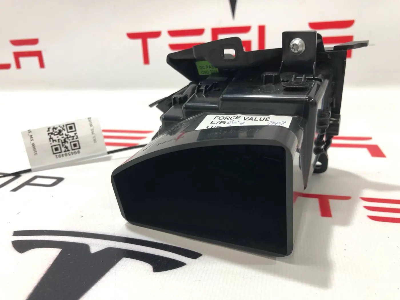 Воздуховод к Tesla Model S 2019