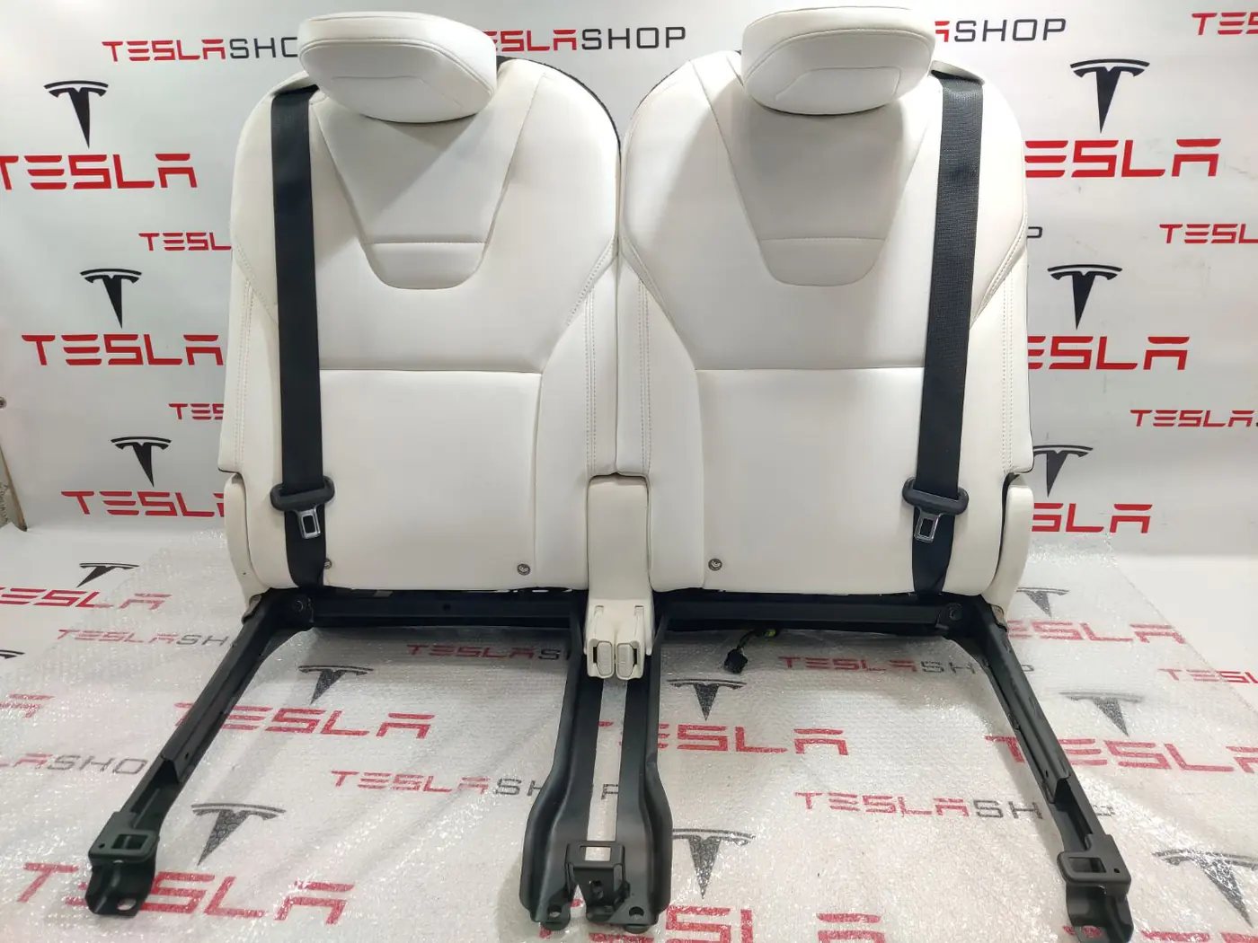 Сиденье заднее к Tesla Model X 2016