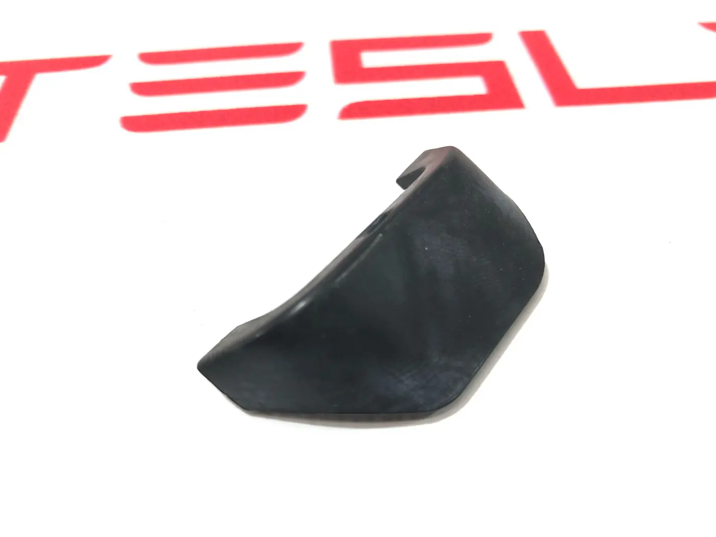 Заглушка к Tesla Model X 2019