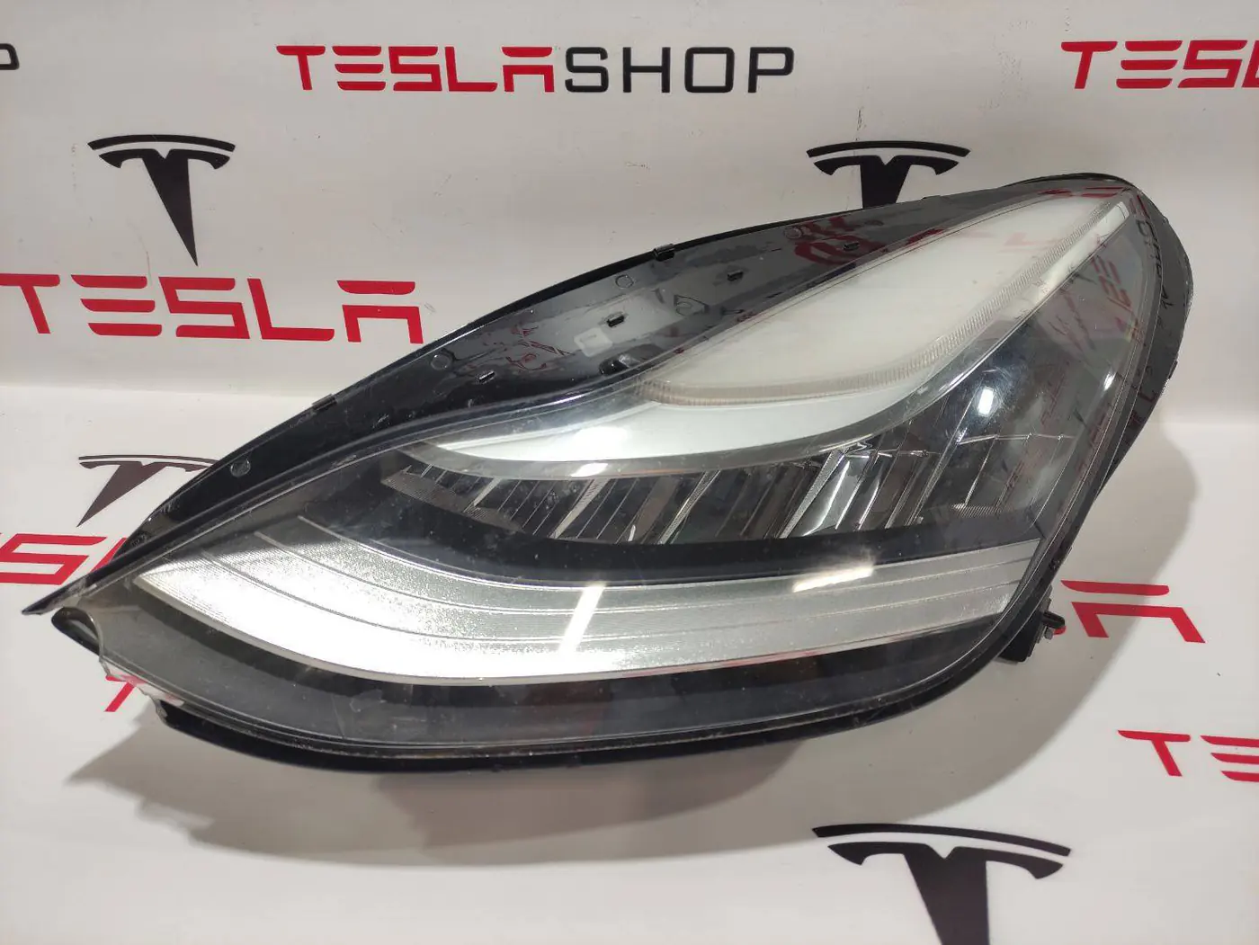 Фара левая к Tesla Model 3 2019