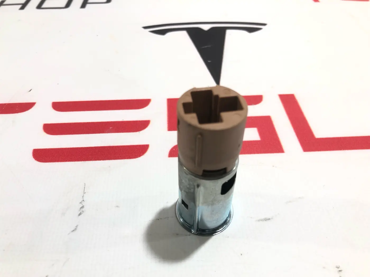 Прикуриватель к Tesla Model X 2019