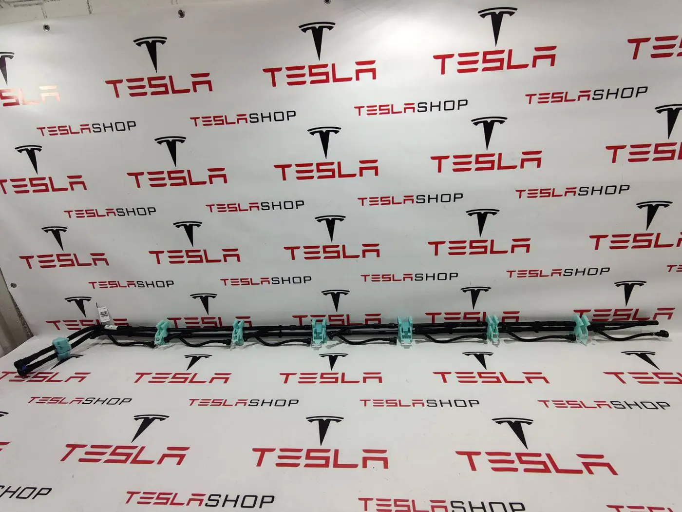 Патрубок радиатора к Tesla Model X 2016