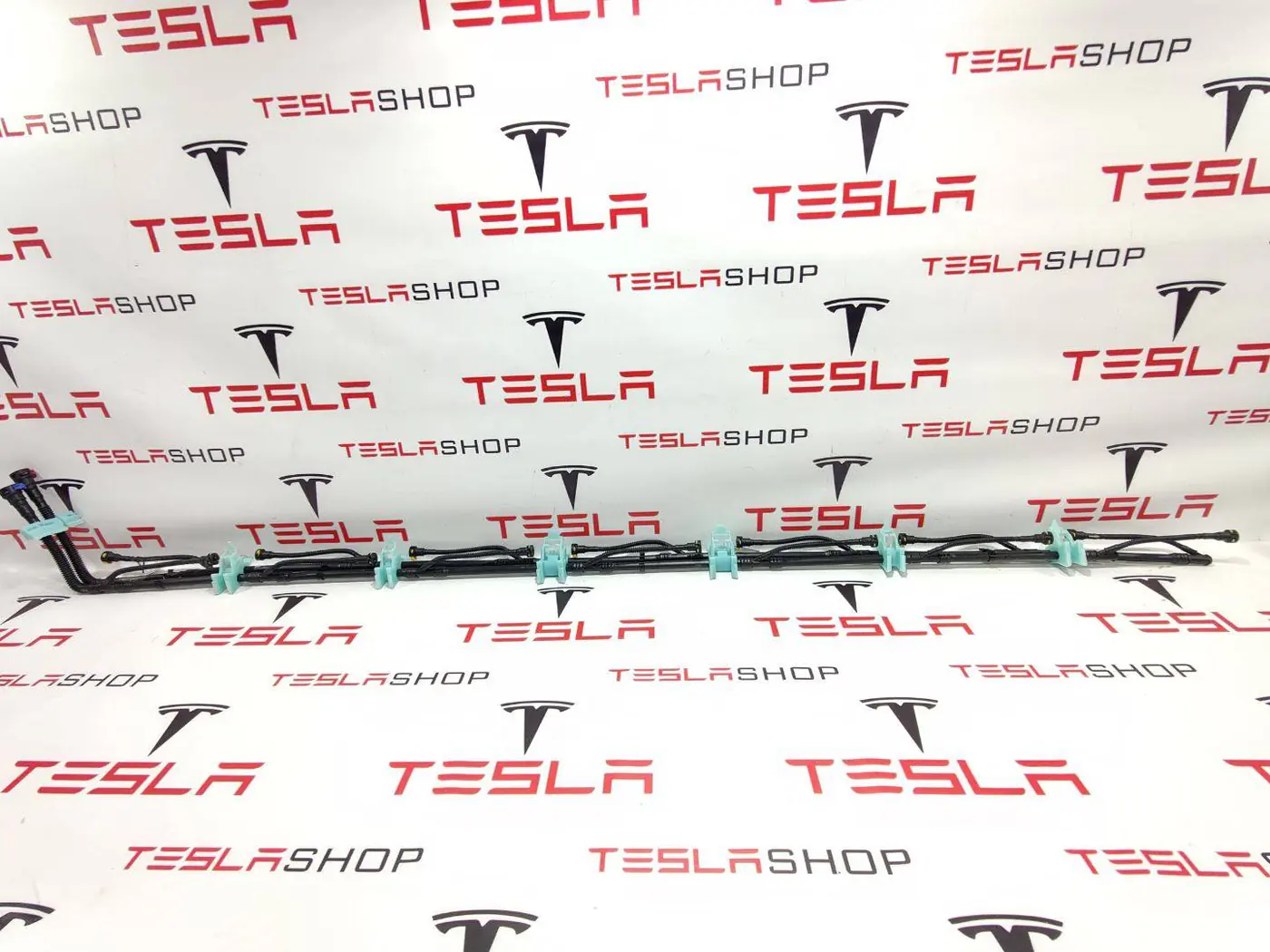 Патрубок радиатора к Tesla Model X 2016