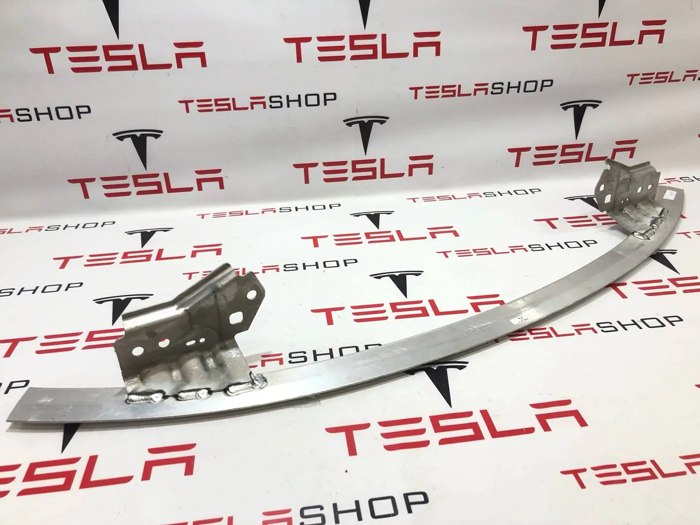 Усилитель бампера к Tesla Model 3 2019