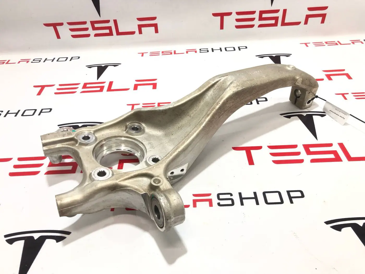 Кулак поворотный правый к Li Auto L9 2024