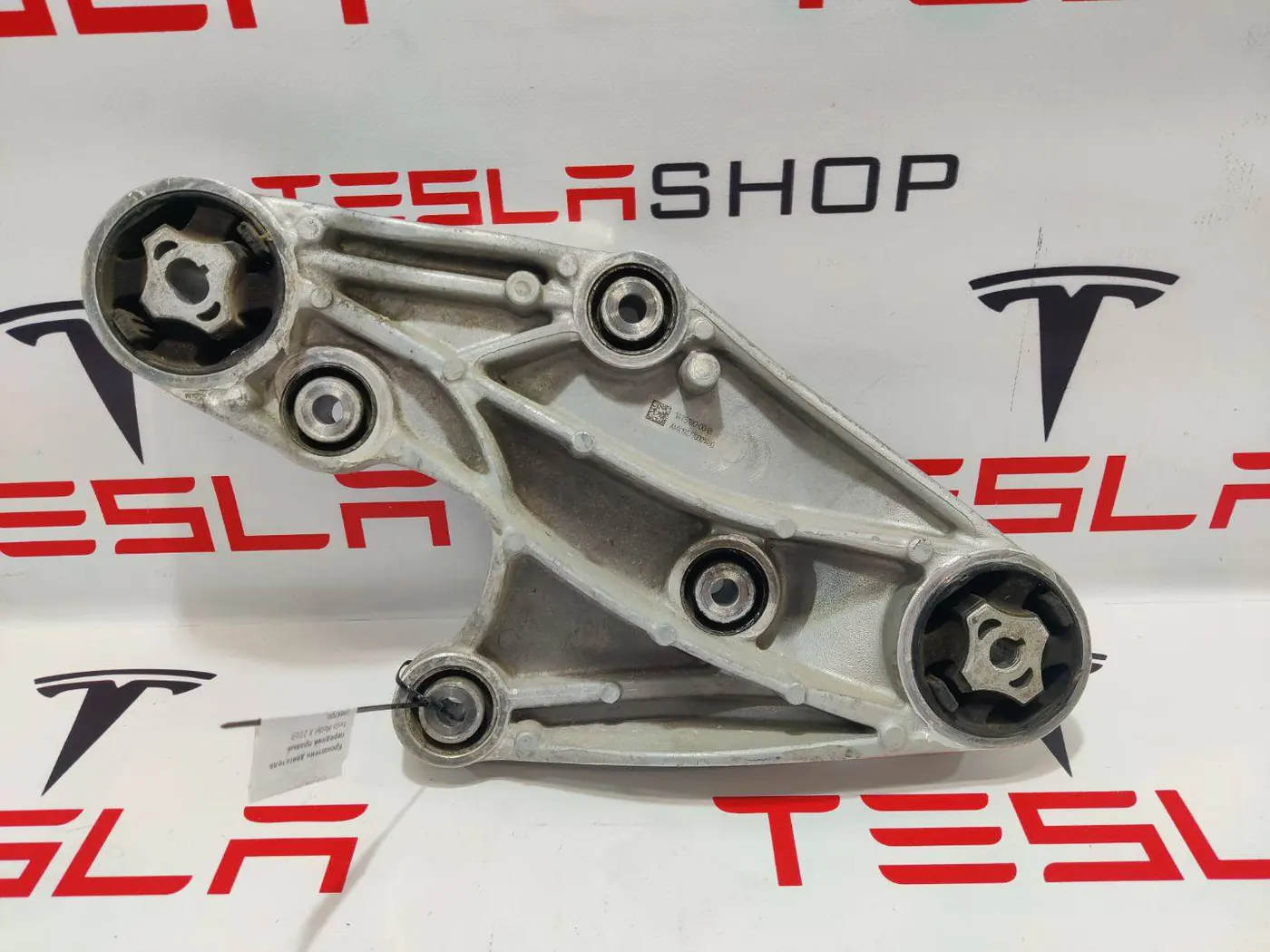 Кронштейн двигателя к Tesla Model X 2019