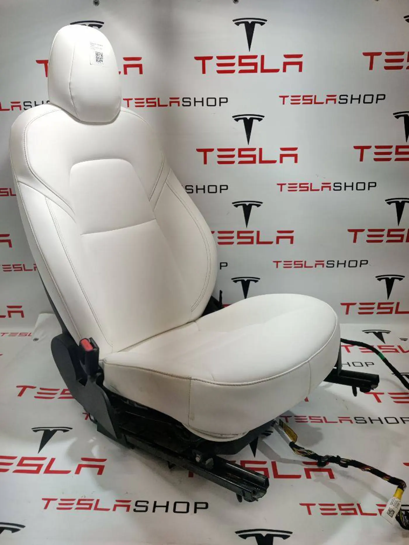 Сиденье переднее левое к Tesla Model 3 2019