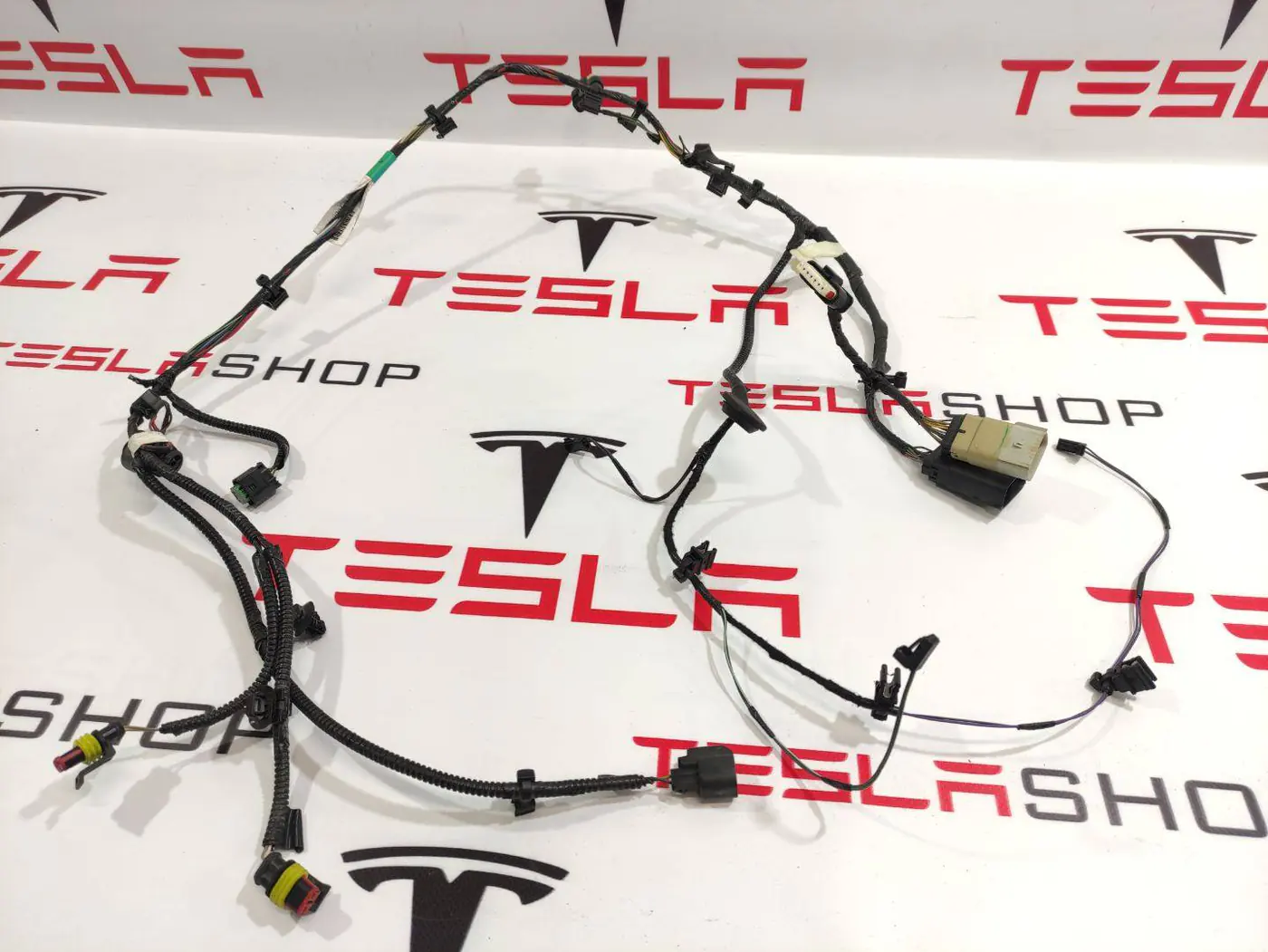 Проводка к Tesla Model X 2019