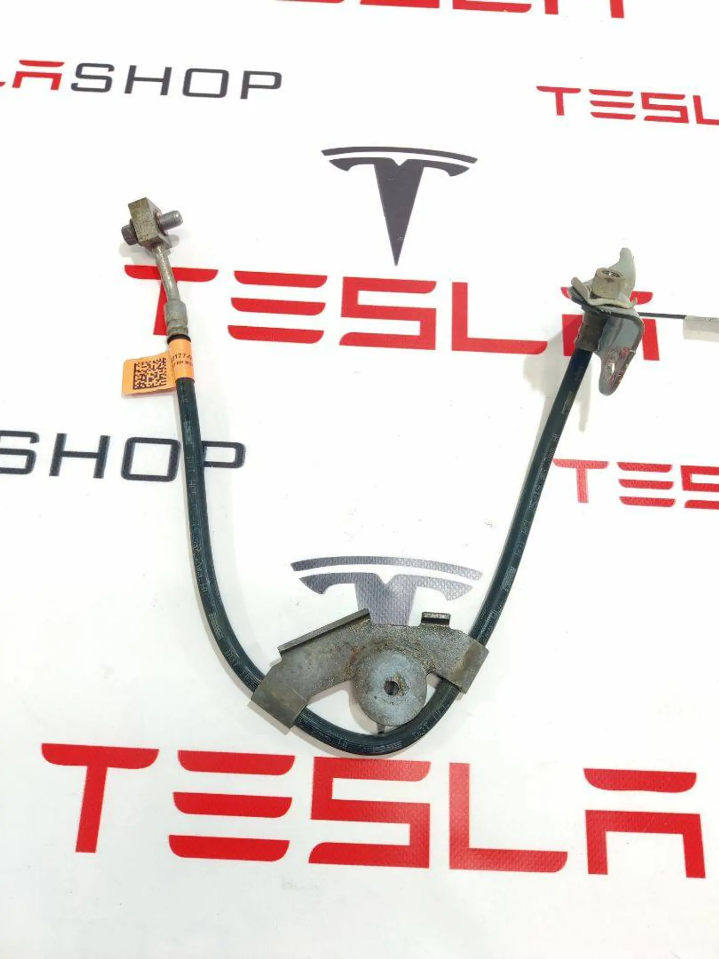 Шланг тормозной к Tesla Model X 2019
