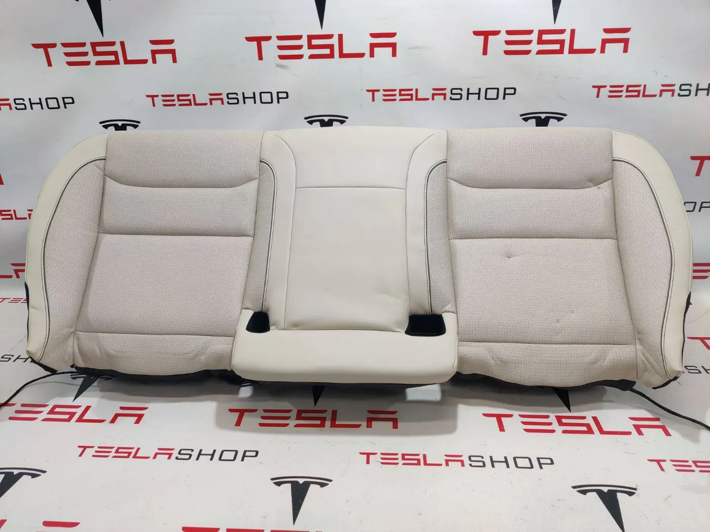 Сиденье заднее к Tesla Model S 2021