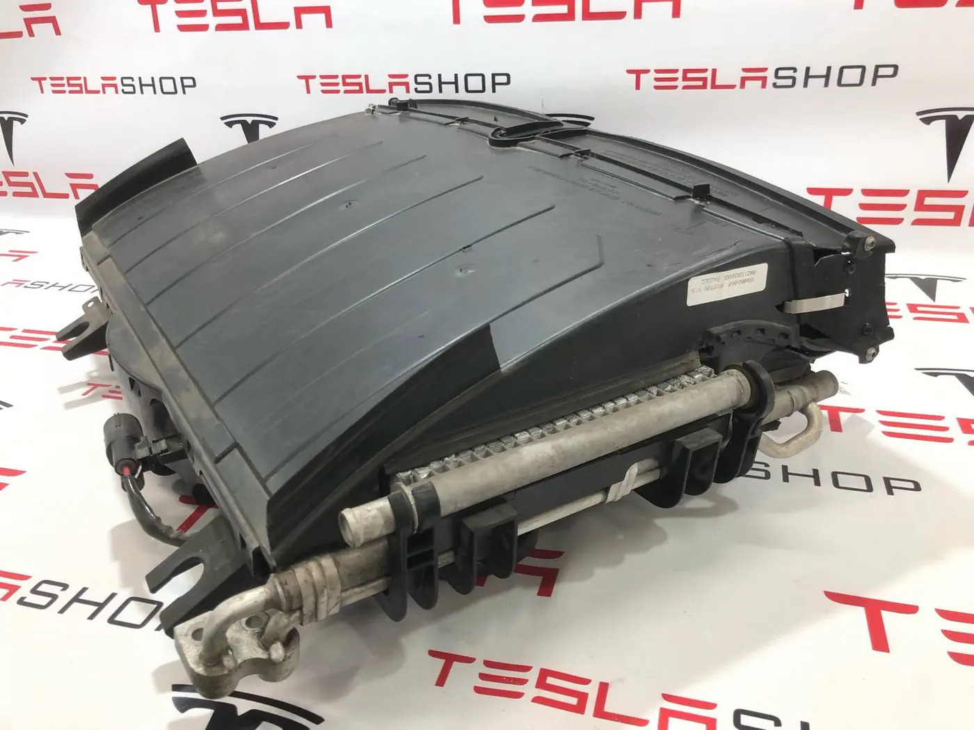Кассета радиаторов к Tesla Model X 2019