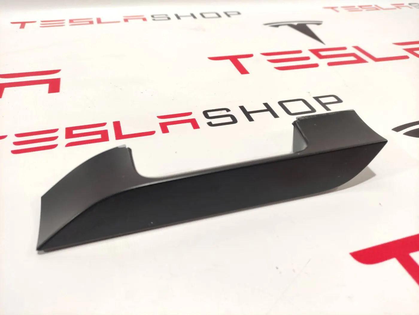 Ручка наружная к Tesla Model S 2019
