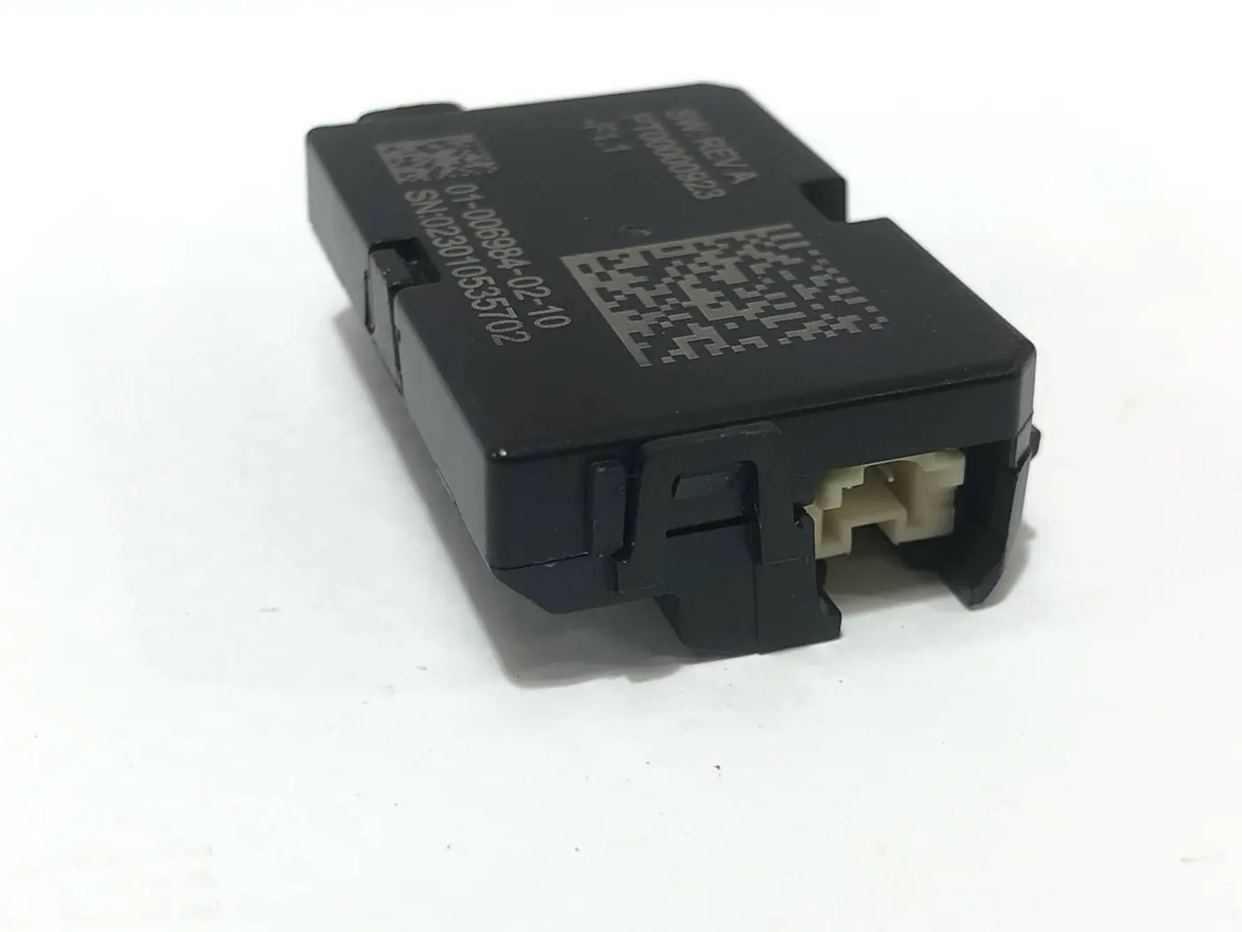Кнопки руля к Rivian R1T 2022