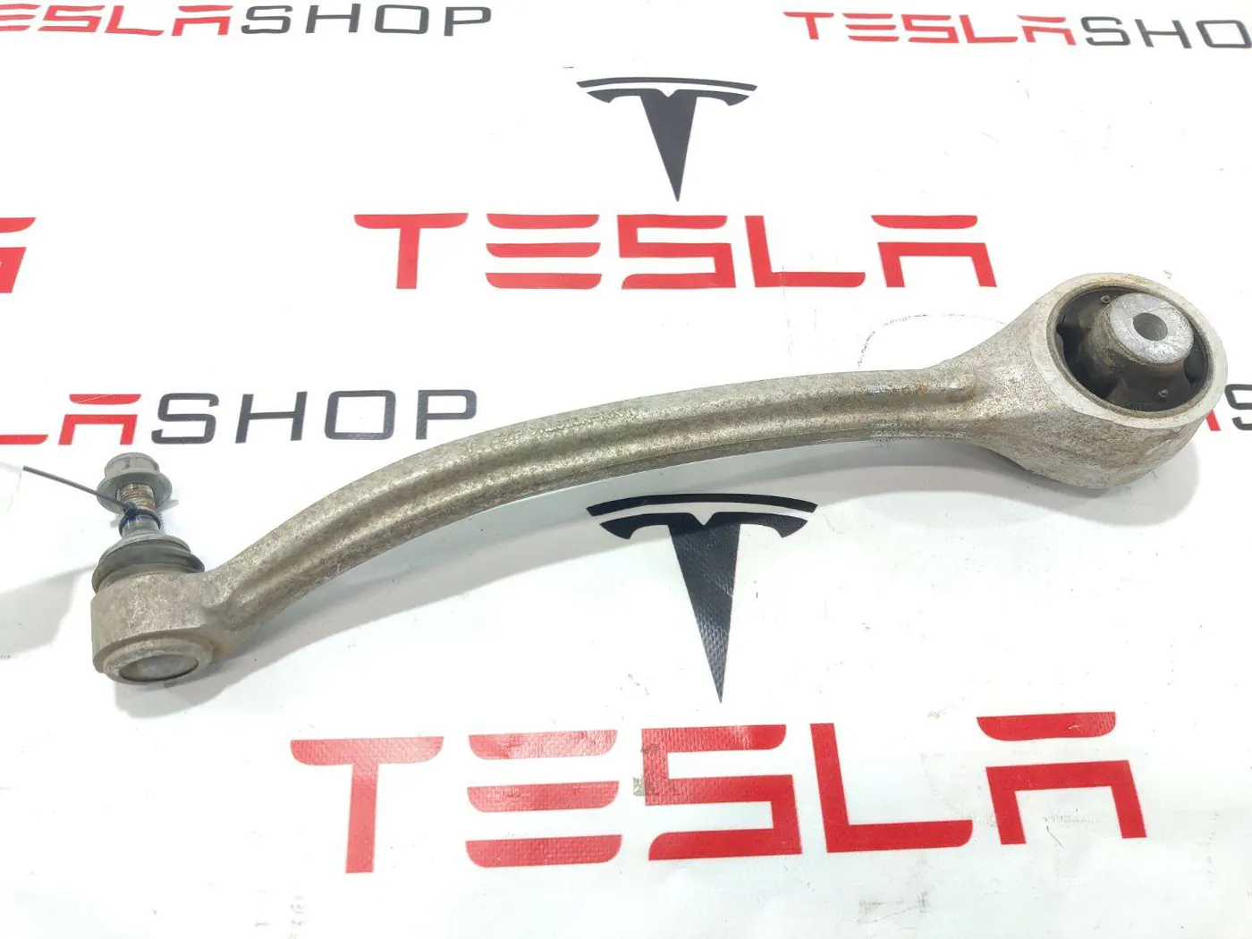 Рычаг передний к Tesla Model X 2018