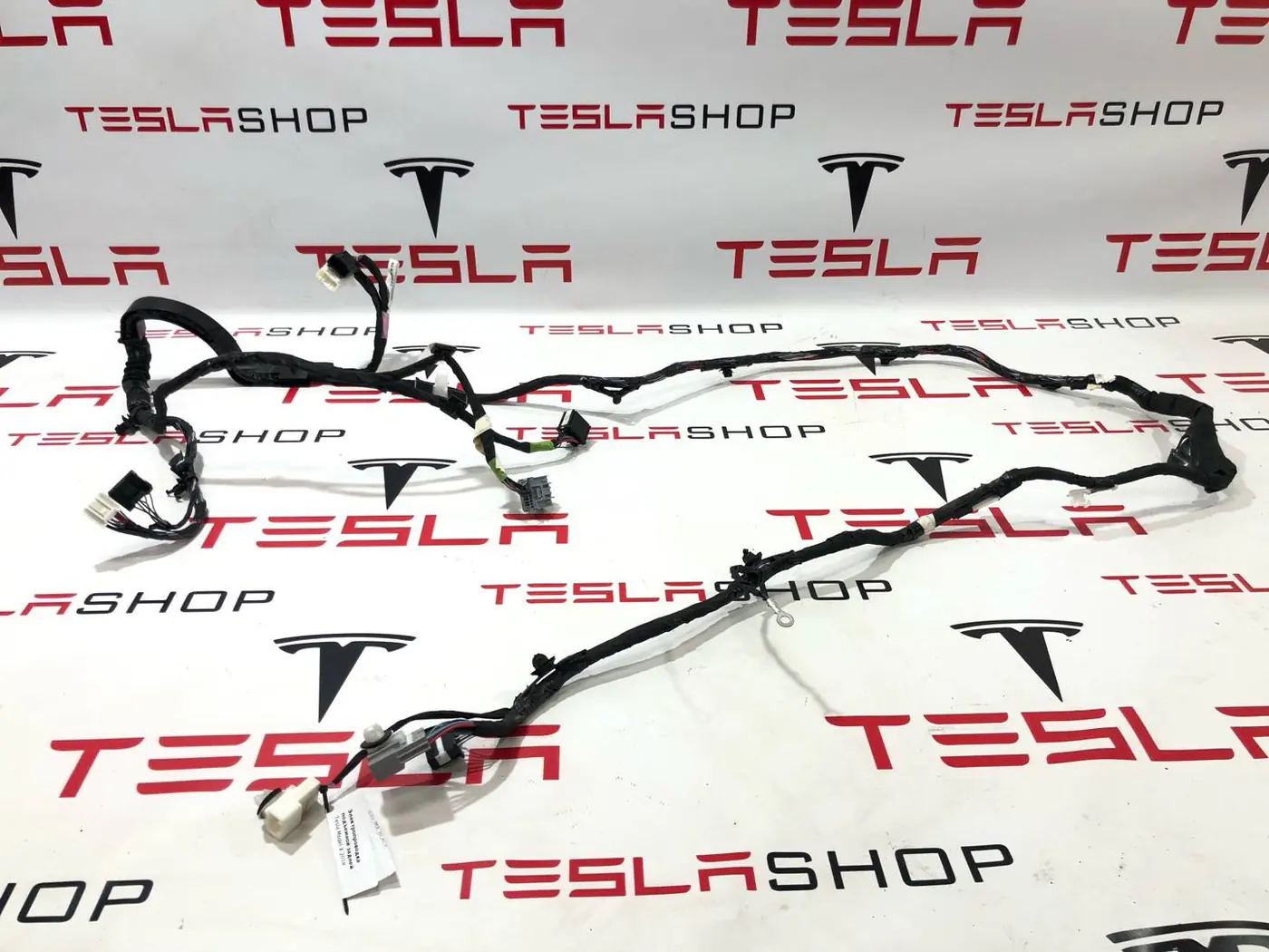 Проводка двери к Tesla Model X 2018