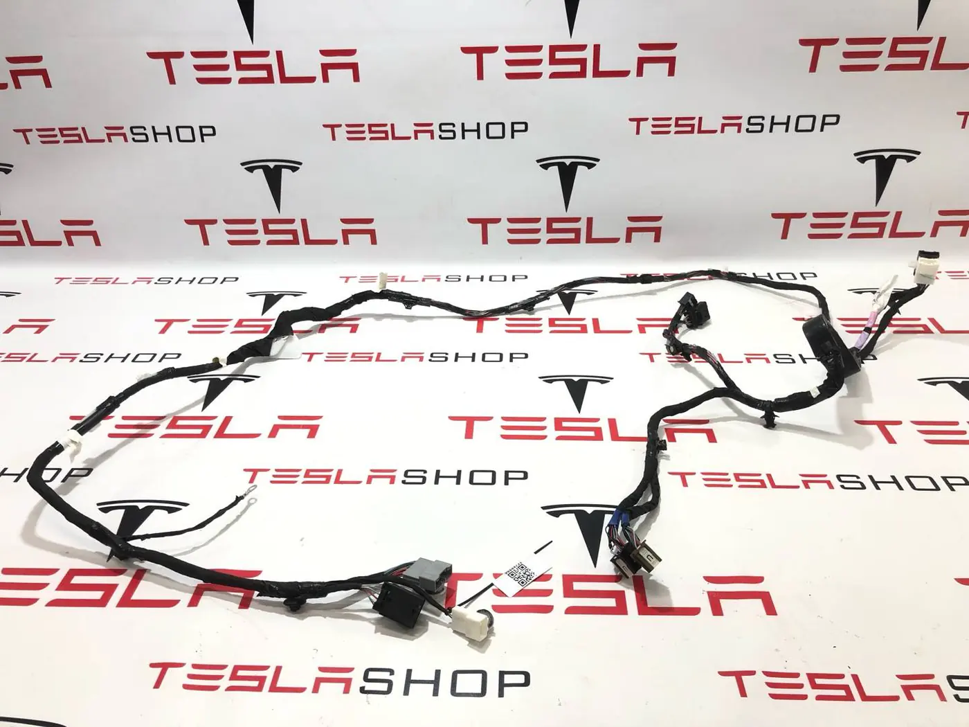 Проводка двери к Tesla Model X 2018