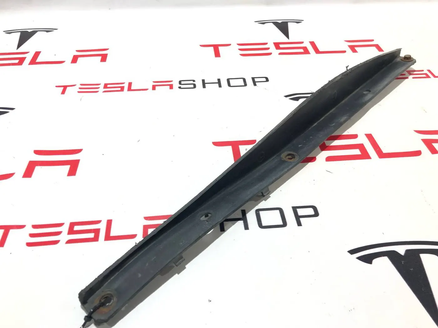 Защита днища к Tesla Model S 2014