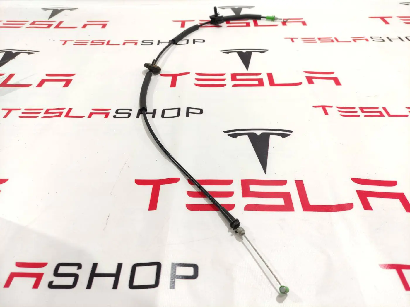 Трос двери к Tesla Model X 2017