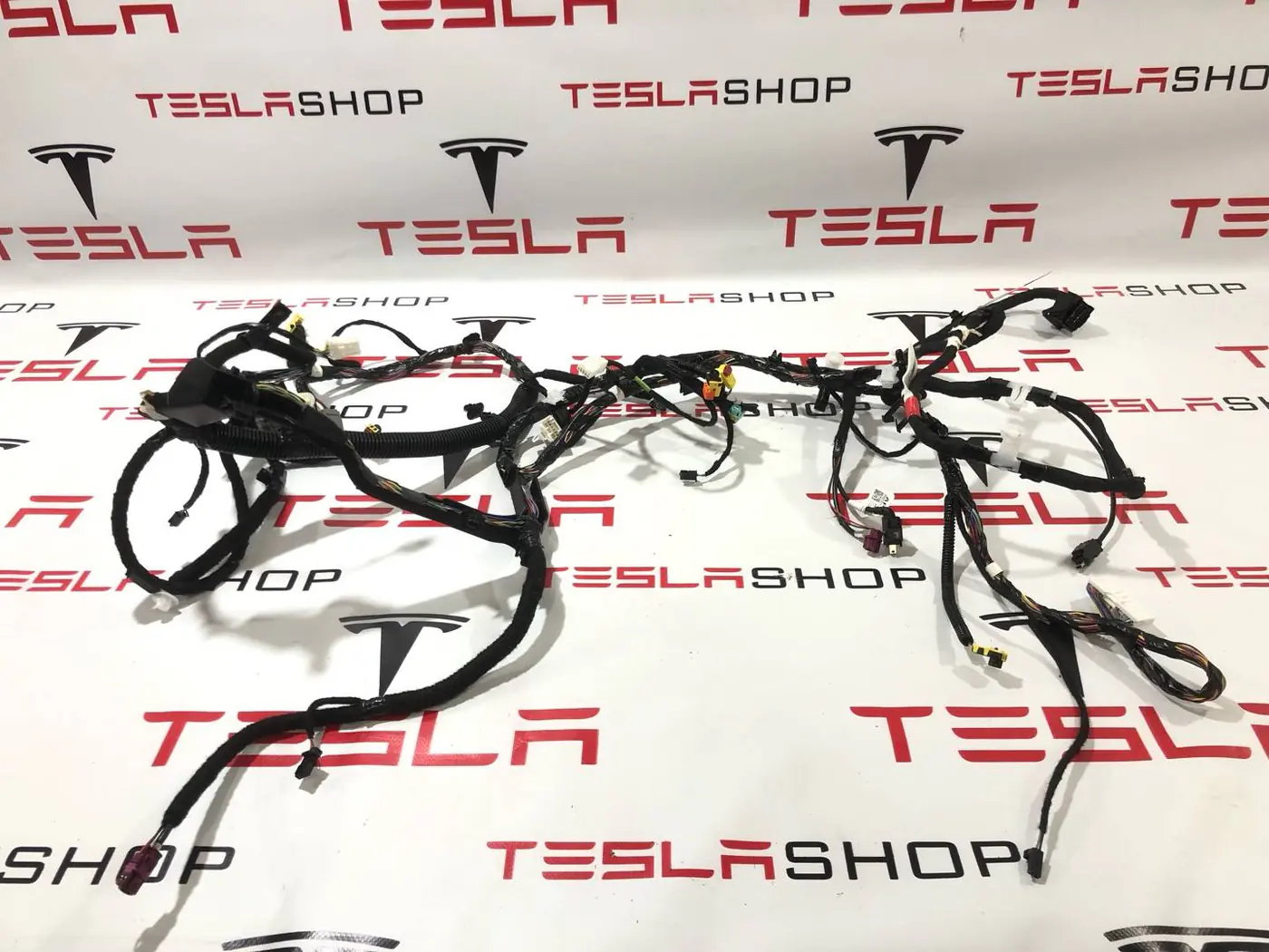 Проводка к Tesla Model Y 2021