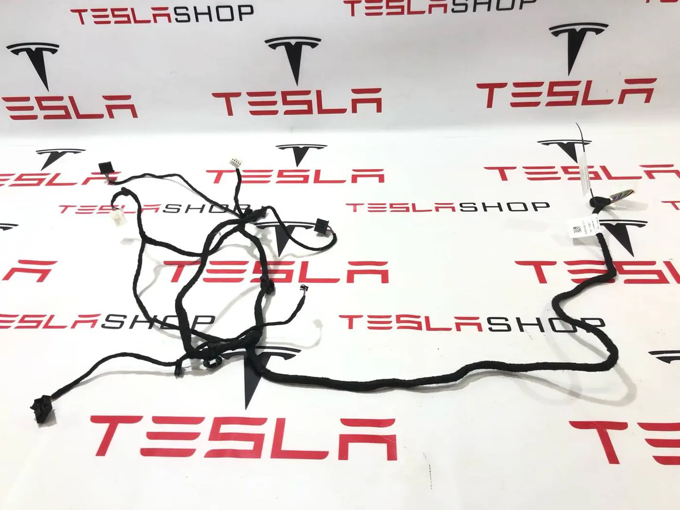 Проводка к Tesla Model Y 2021