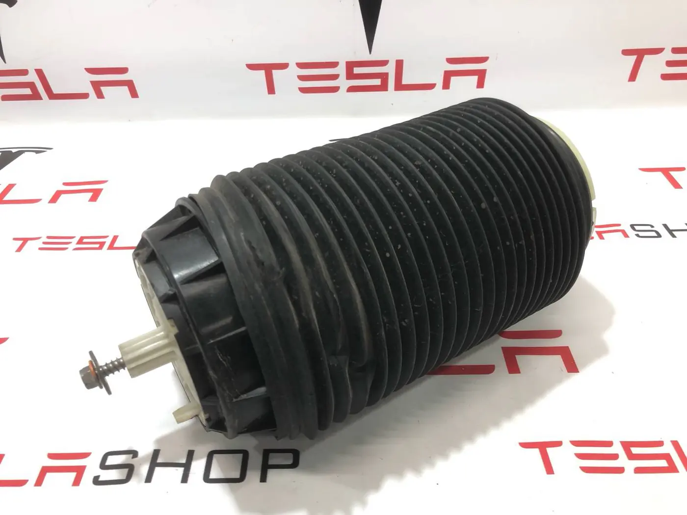 Пневмоподушка к Rivian R1T 2022