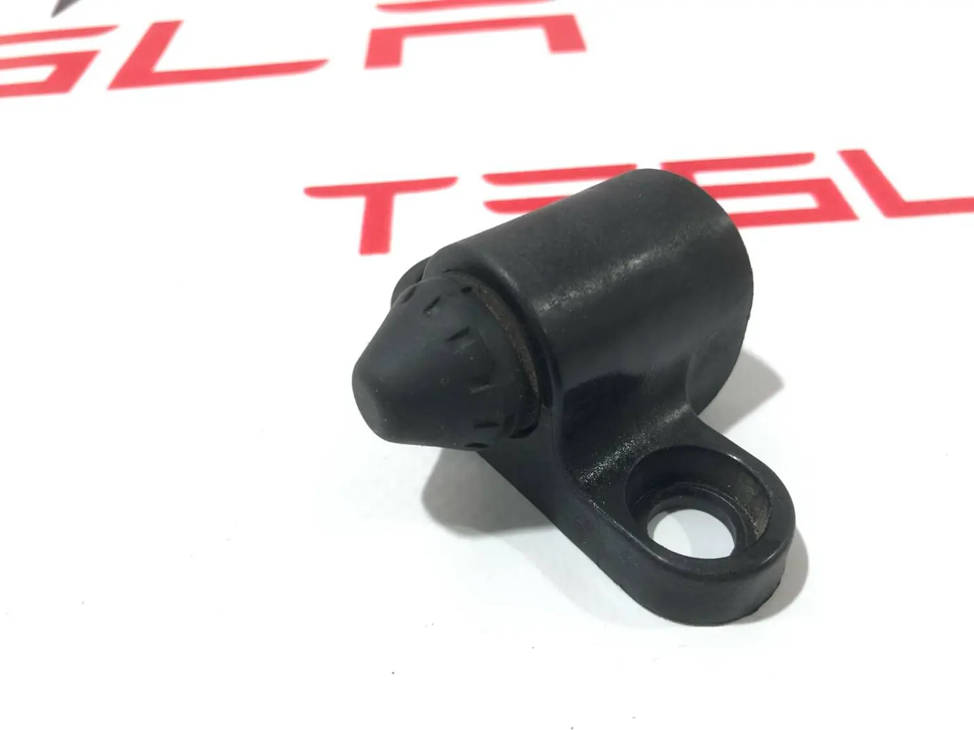 Демпфер к Tesla Model S 2022