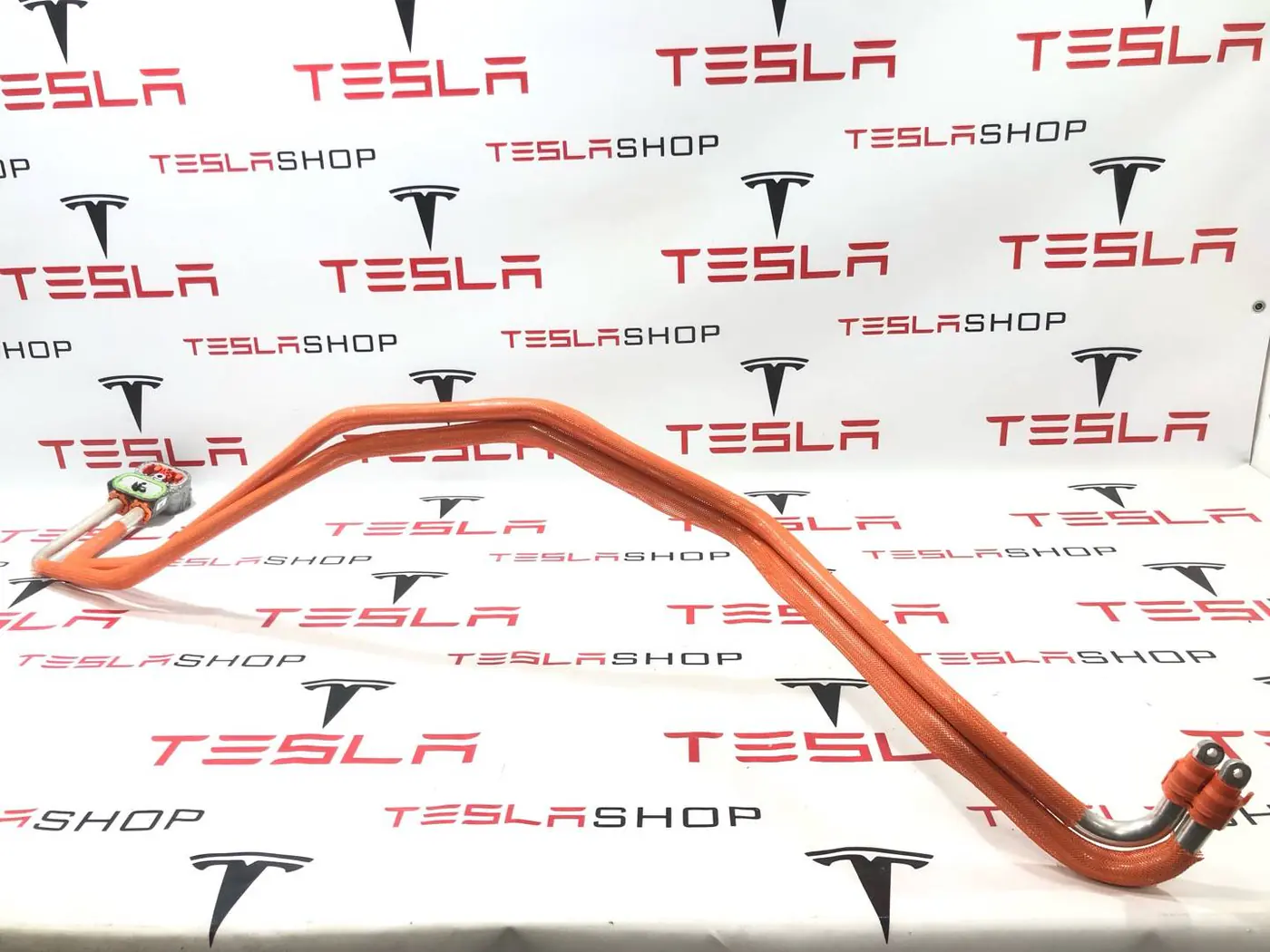 Порт зарядный к Tesla Model Y 2021