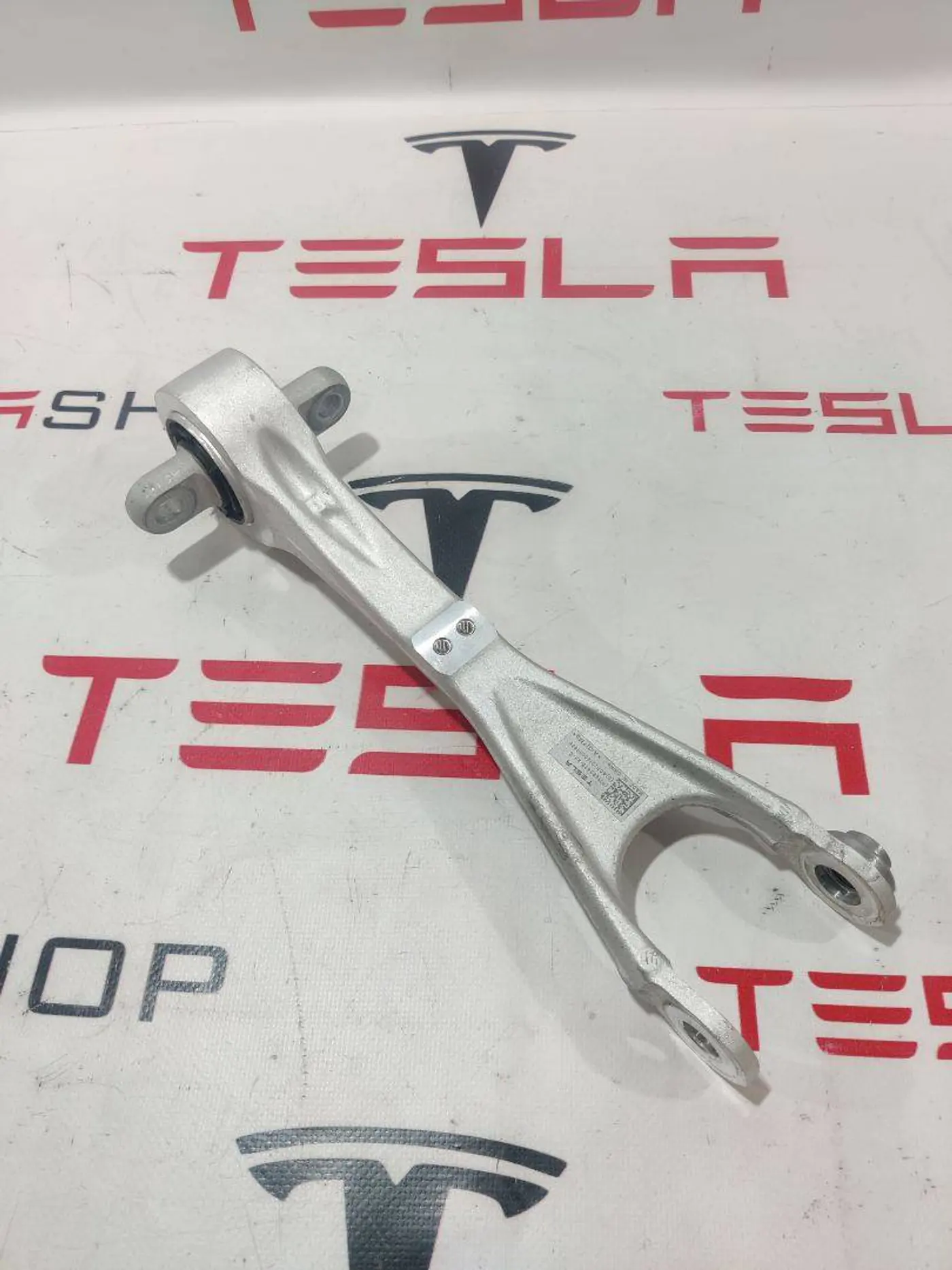 Рычаг задний к Tesla Model S 2022