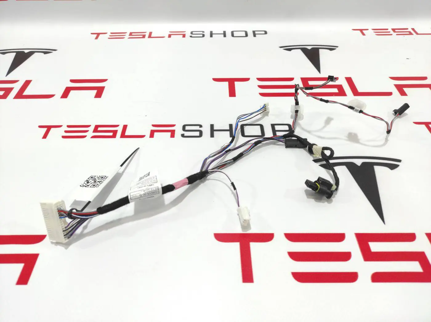Проводка двери к Tesla Model X 2019