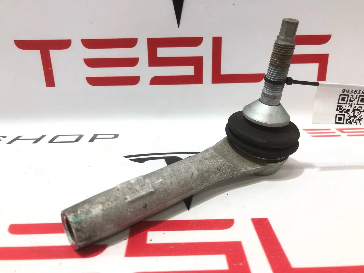Наконечник рулевой к Tesla Model Y 2021