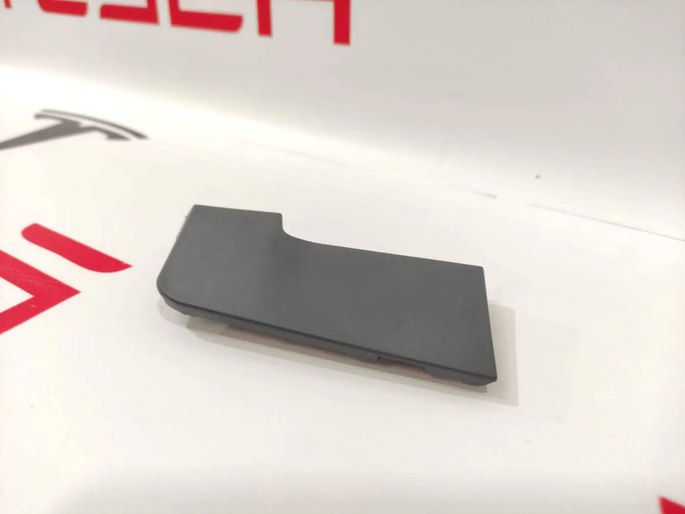 Заглушка к Tesla Model S 2022