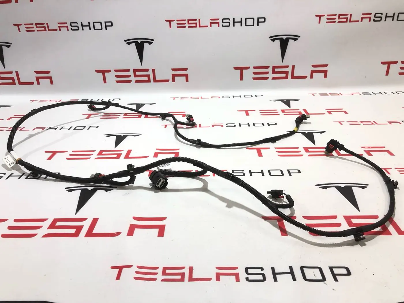 Проводка к Tesla Model Y 2021