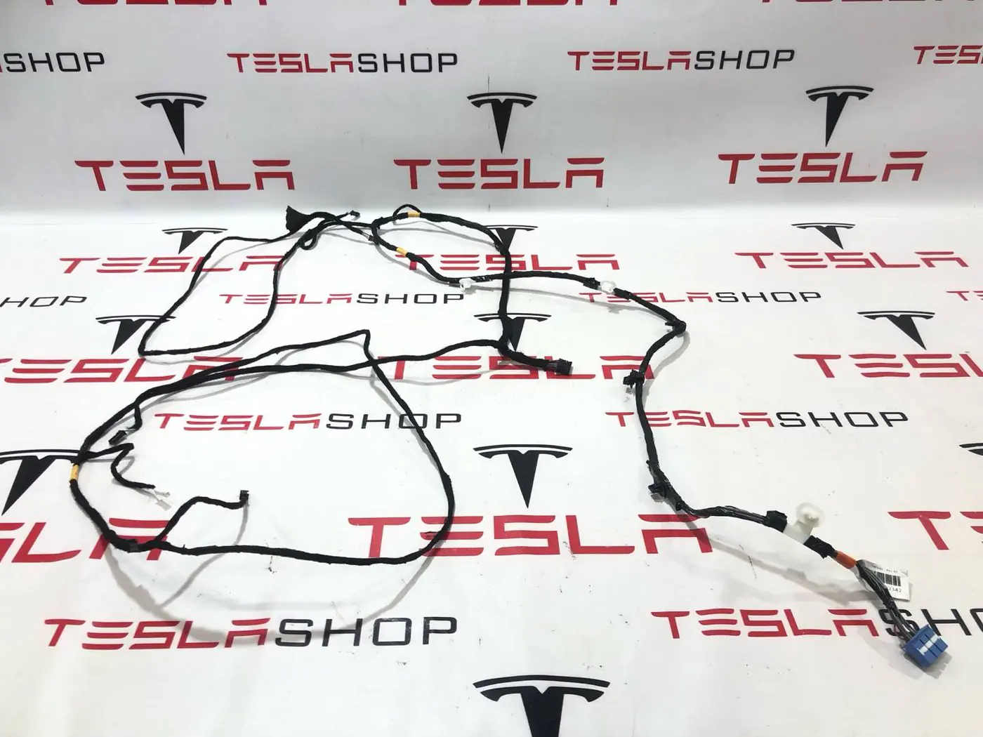 Проводка к Tesla Model Y 2021