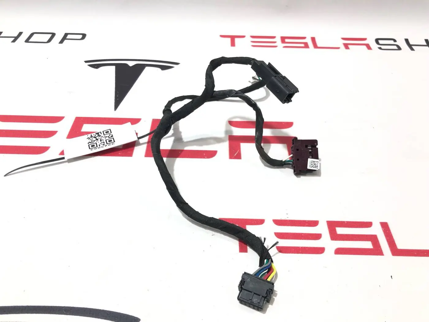 Шлейф руля к Tesla Model X 2022