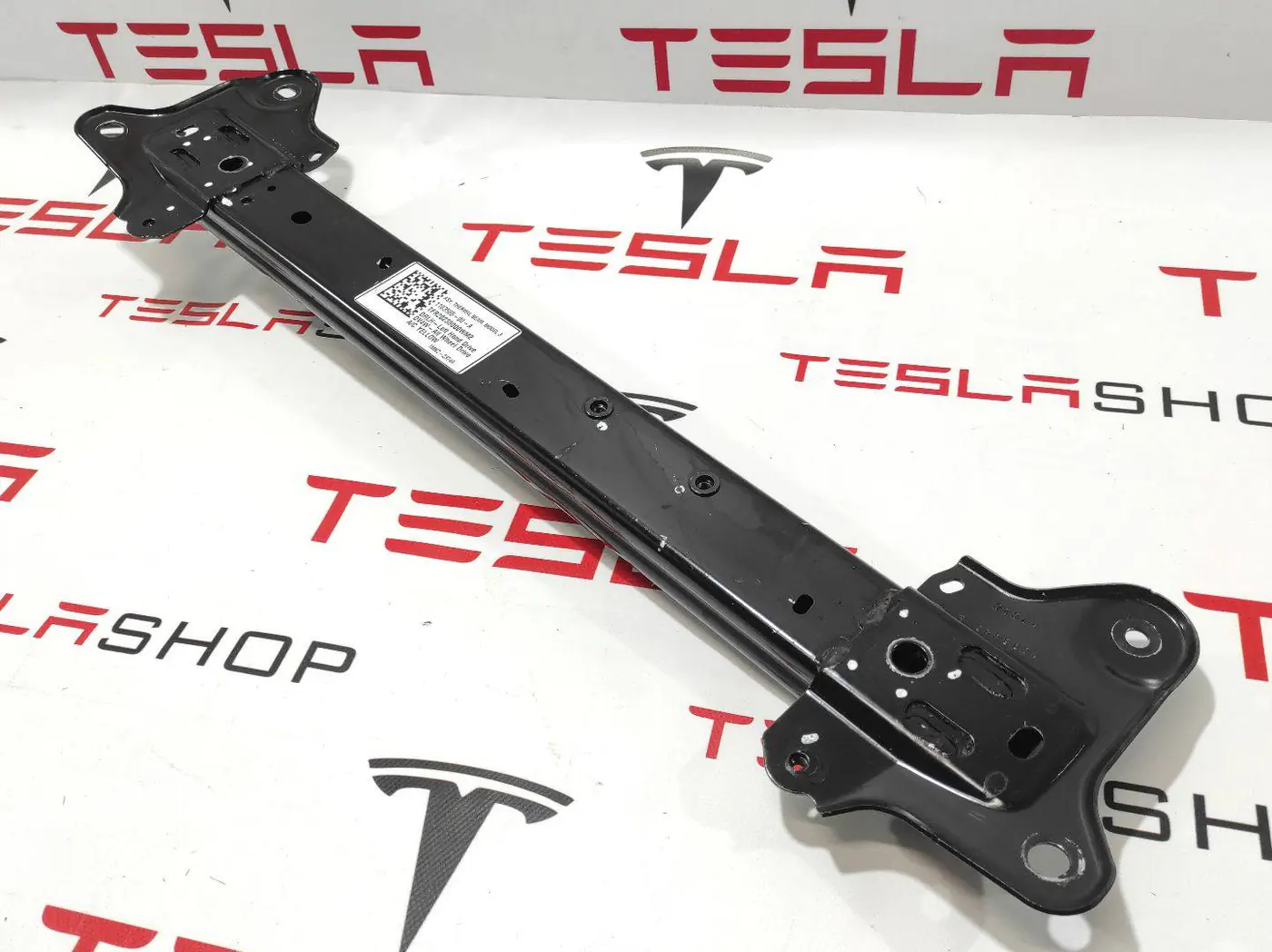 Распорка стоек к Tesla Model 3 2020