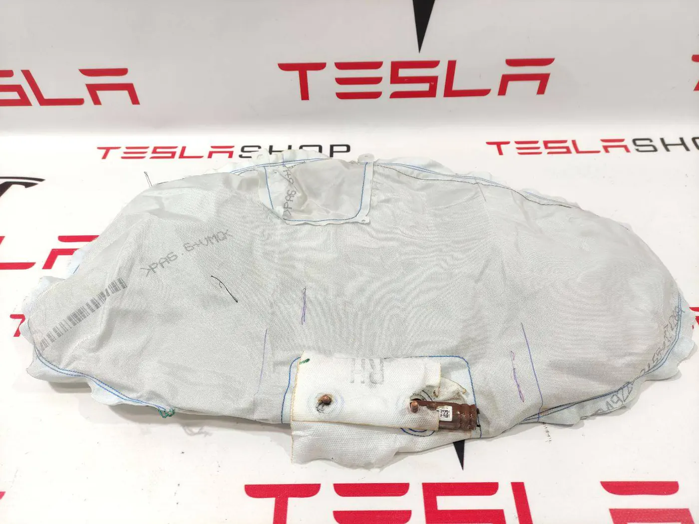 Подушки безопасности к Tesla Model X 2017