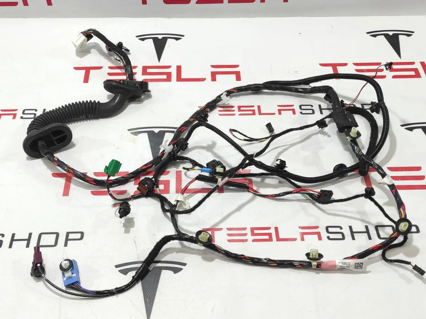 Проводка двери к Tesla Model 3 2020