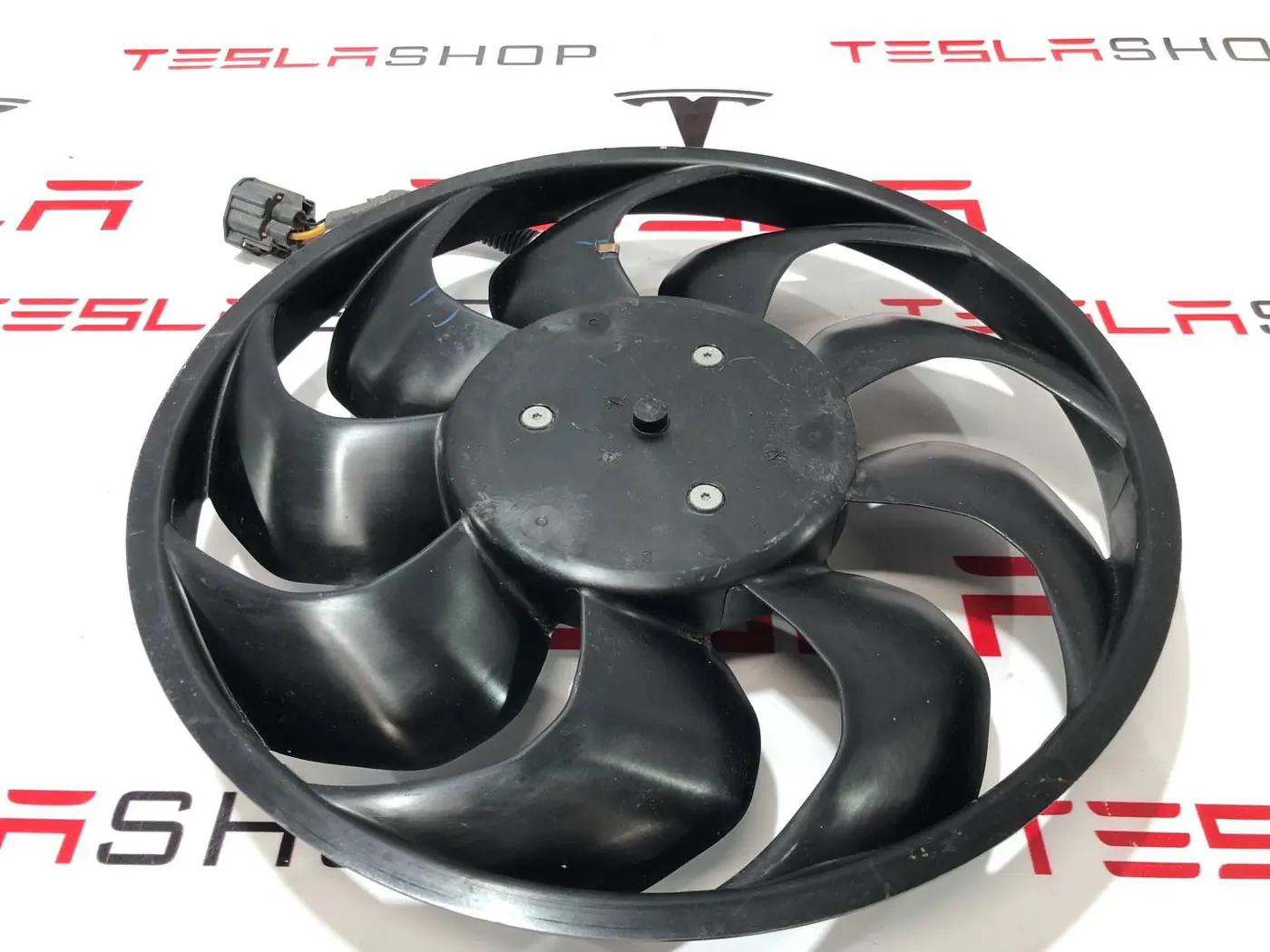 Вентилятор кондиционера к Tesla Model Y 2020