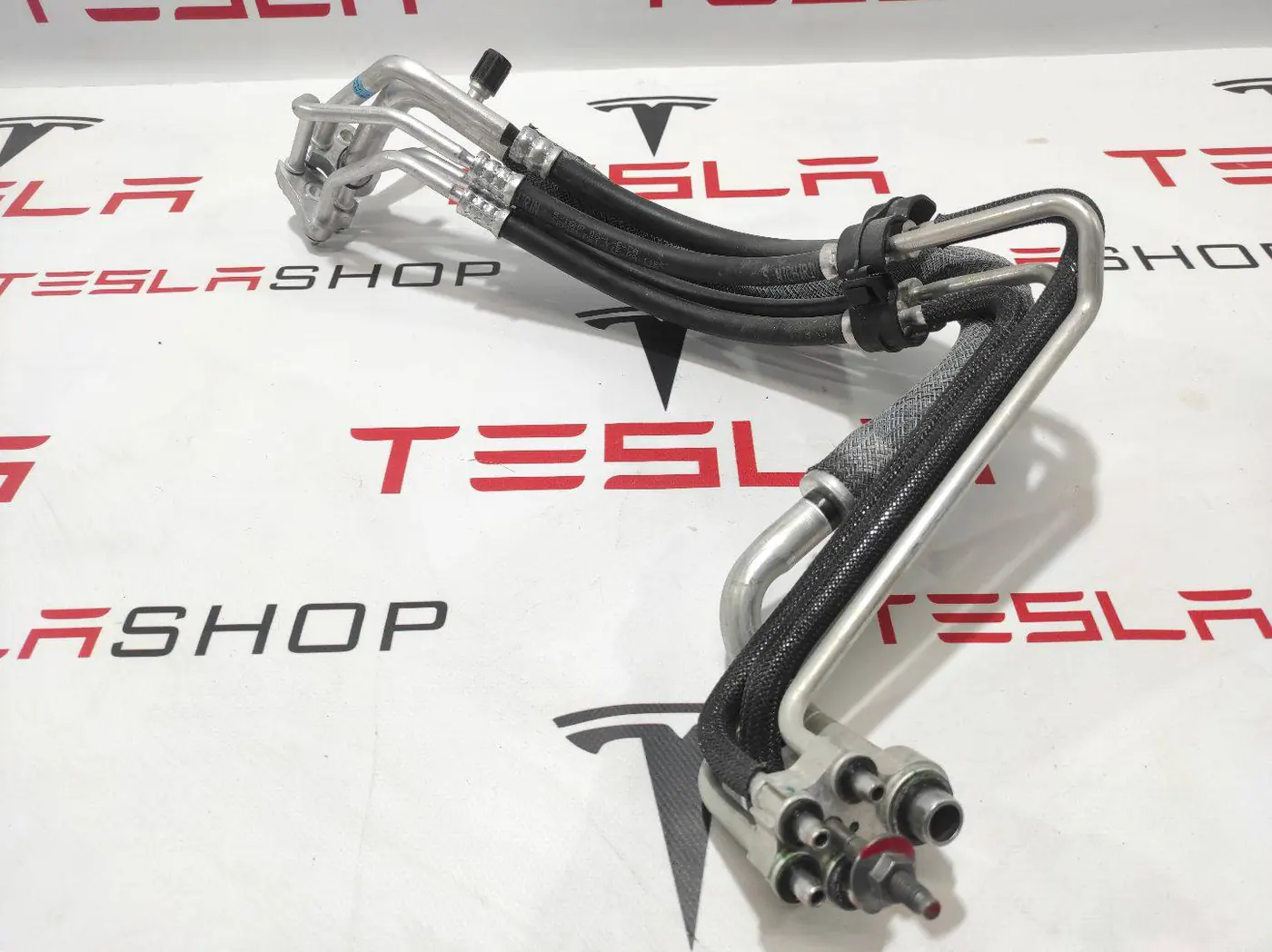 Трубка кондиционера к Tesla Model X 2022