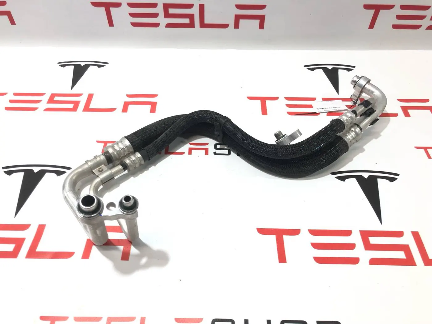 Трубка кондиционера к Tesla Model X 2022