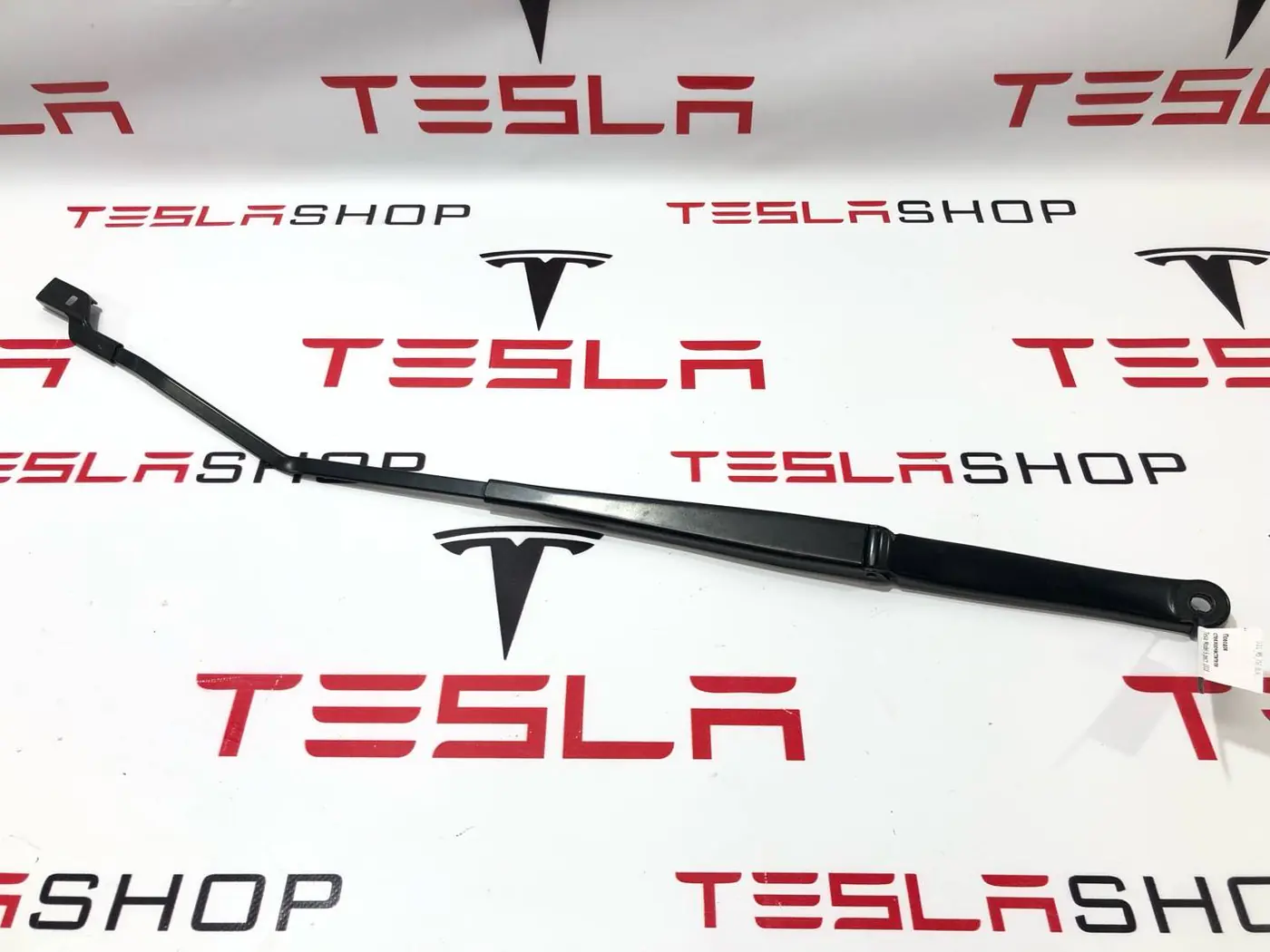 Щеткодержатель к Tesla Model S 2018