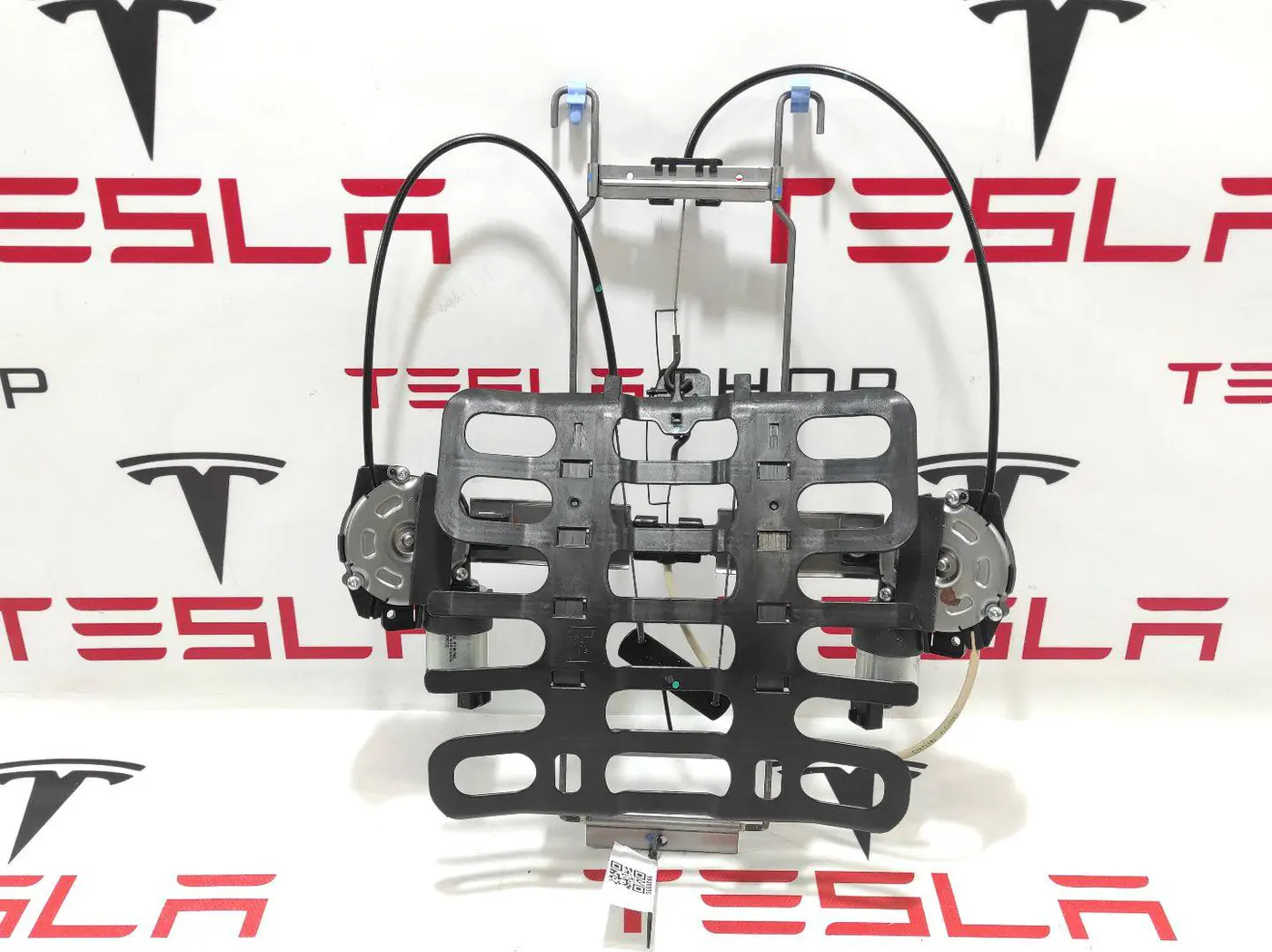Механизм (прочие) к Tesla Model S 2016