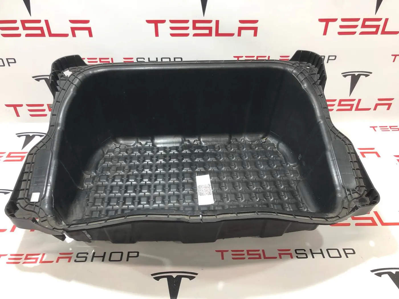 Корыто пластиковое к Tesla Model Y 2020