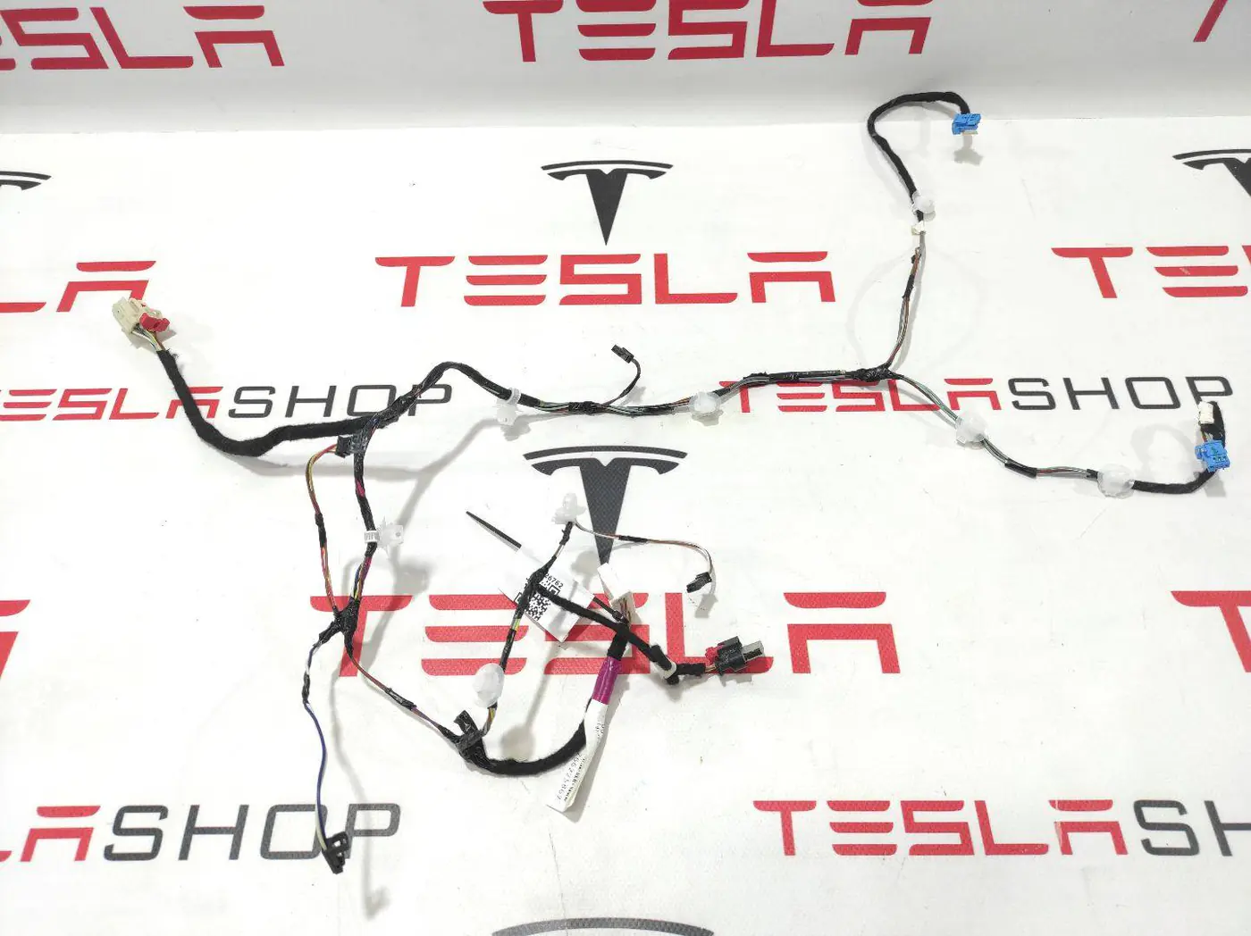 Проводка двери к Tesla Model X 2022