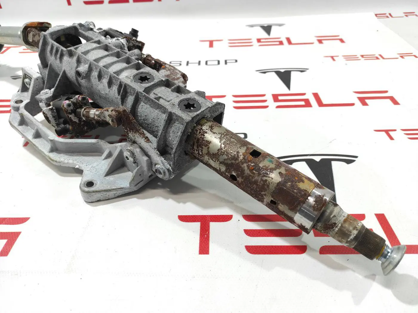 Рулевая колонка к Tesla Model X 2022