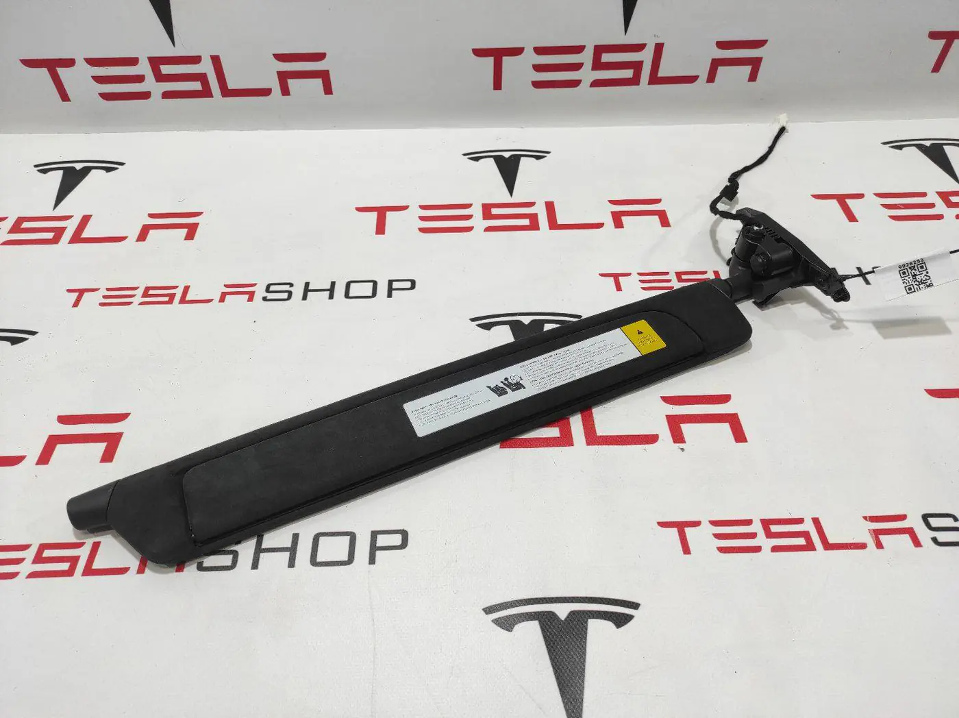 Козырек солнцезащитный к Tesla Model X 2022