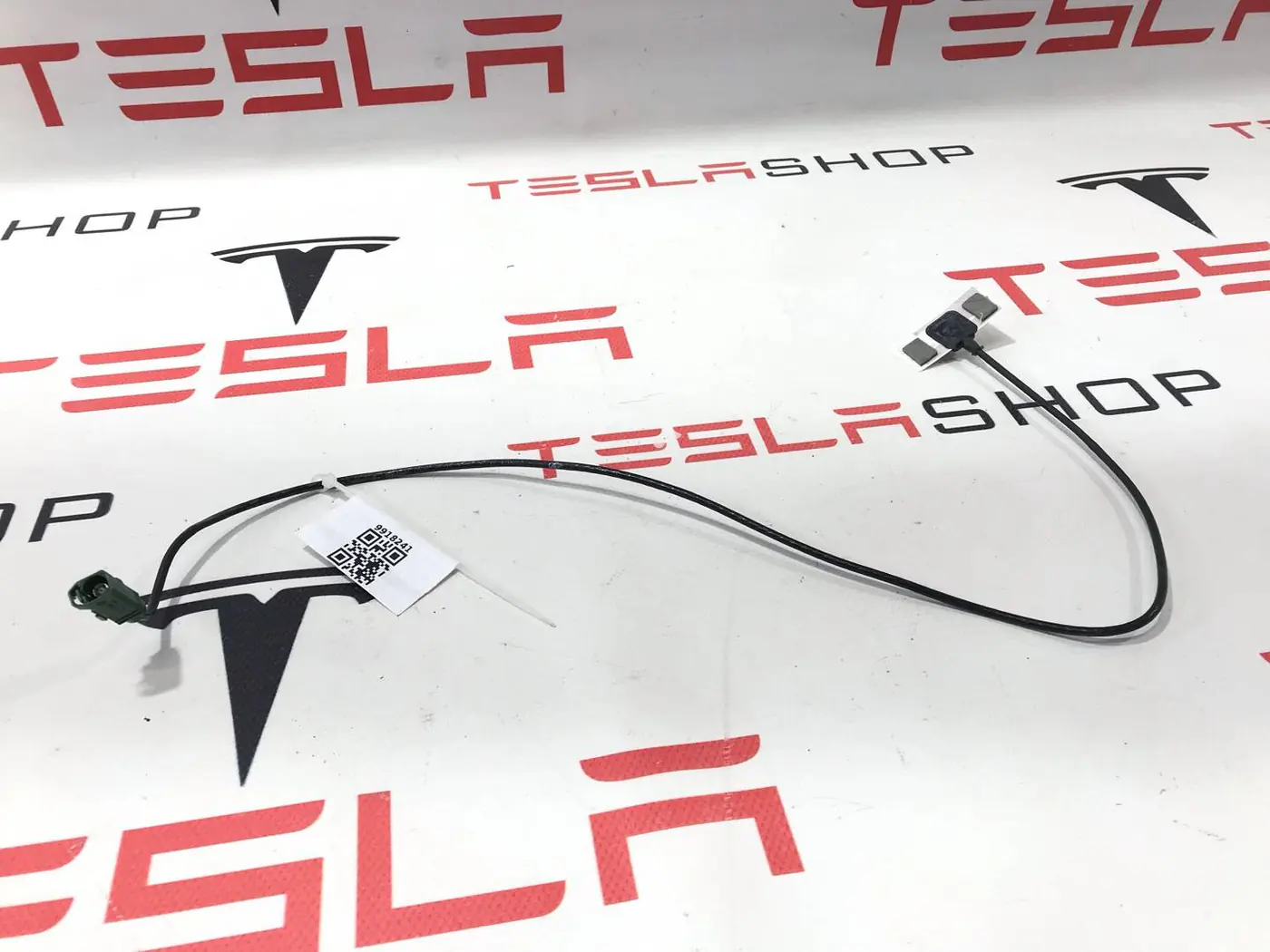 Антенна Bluetooth к Tesla Model S 2015